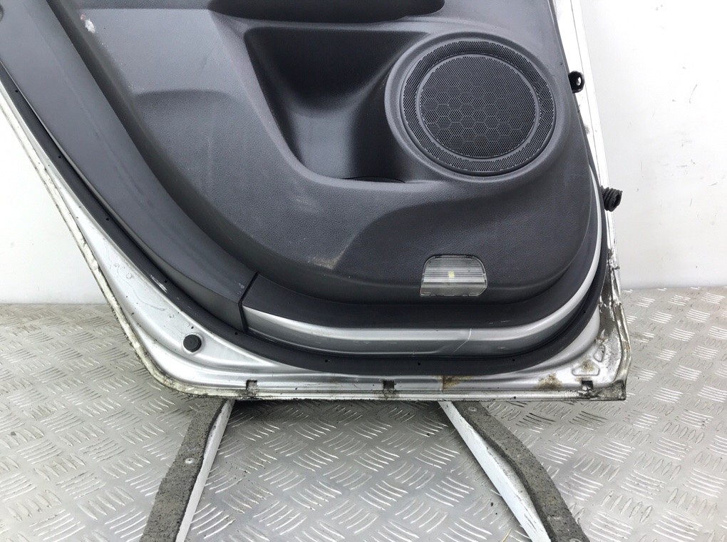 Дверь задняя левая бу для Honda Accord 8 2.2 D, 2011 г. Дверь задняя левая бу для Honda Accord 8 2.2 D, 2011 г.