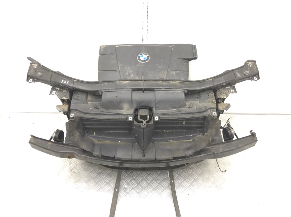 Панель передняя (телевизор) бу для BMW 3 E90/E91/E92/E93 2.0 i,  2009 г.