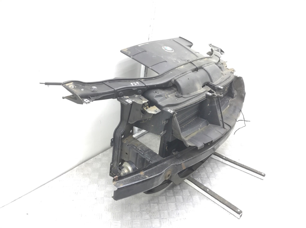 Панель передняя (телевизор) бу для BMW 3 E90/E91/E92/E93 2.0 i,  2009 г.