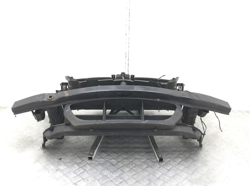 Панель передняя (телевизор) бу для BMW 3 E90/E91/E92/E93 2.0 i,  2009 г.