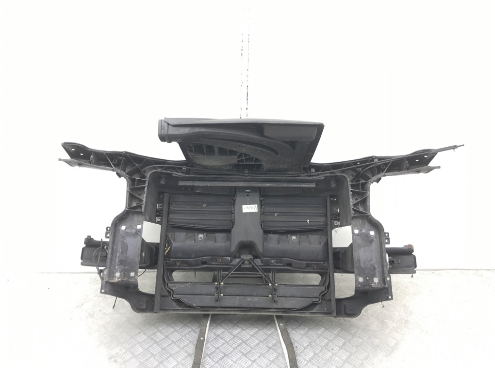 Панель передняя (телевизор) бу для BMW 3 E90/E91/E92/E93 2.0 i,  2009 г.