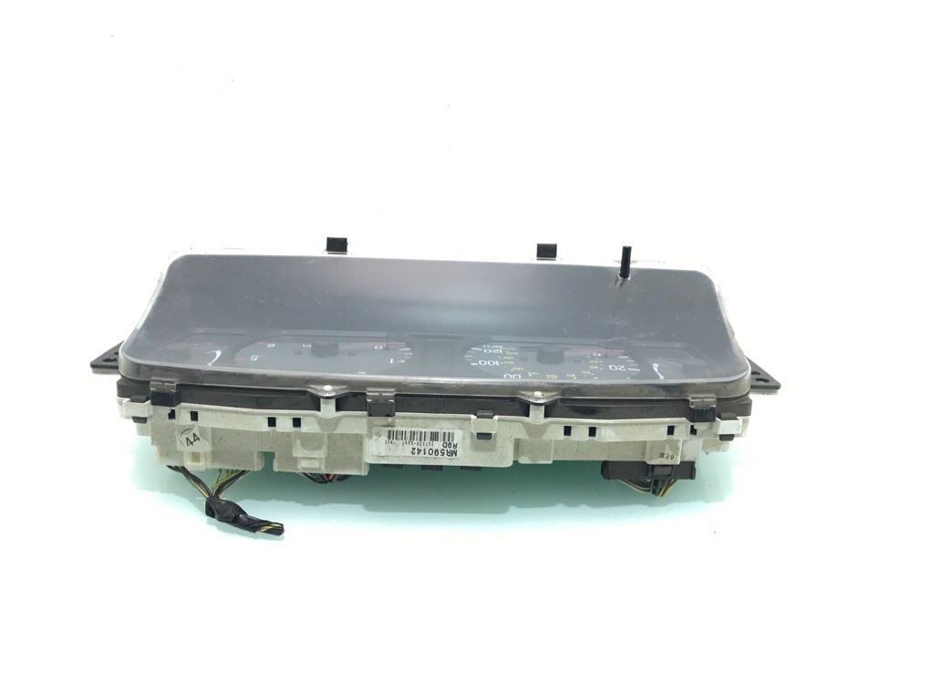 Щиток приборов (приборная панель) бу для Mitsubishi Pajero Sport  2.5 TD,  2003 г.