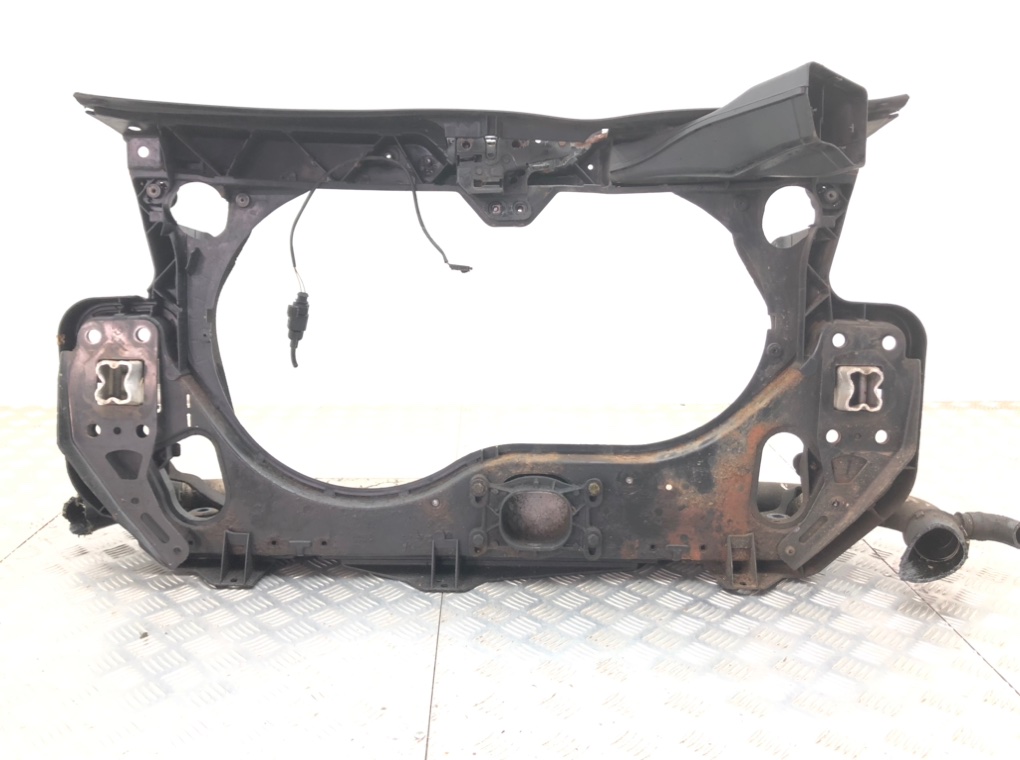 Панель передняя (телевизор) бу для Audi A6 C6 2.0 TDi, 2008 г. Панель передняя (телевизор) бу для Audi A6 C6 2.0 TDi, 2008 г.