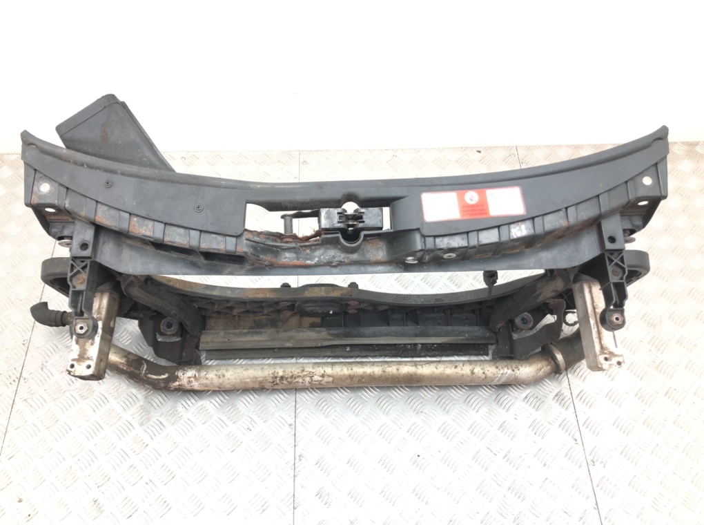 Панель передняя (телевизор) бу для Audi A6 C6 2.0 TDi, 2008 г. Панель передняя (телевизор) бу для Audi A6 C6 2.0 TDi, 2008 г.