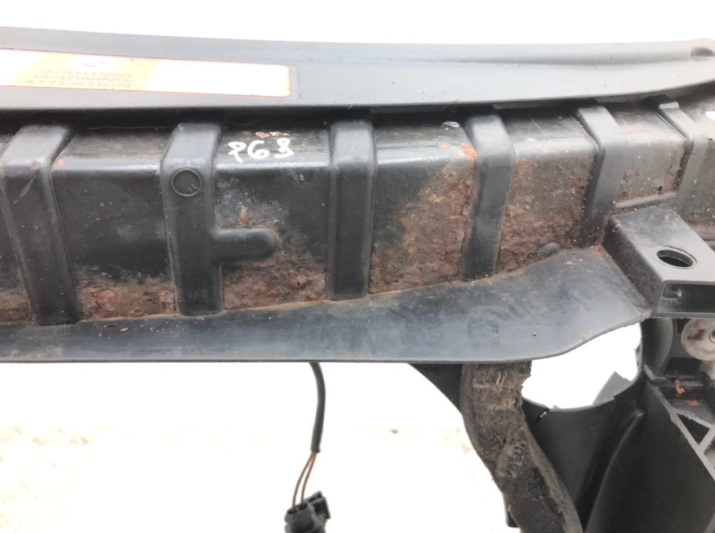 Панель передняя (телевизор) бу для Audi A6 C6 2.0 TDi, 2008 г. Панель передняя (телевизор) бу для Audi A6 C6 2.0 TDi, 2008 г.