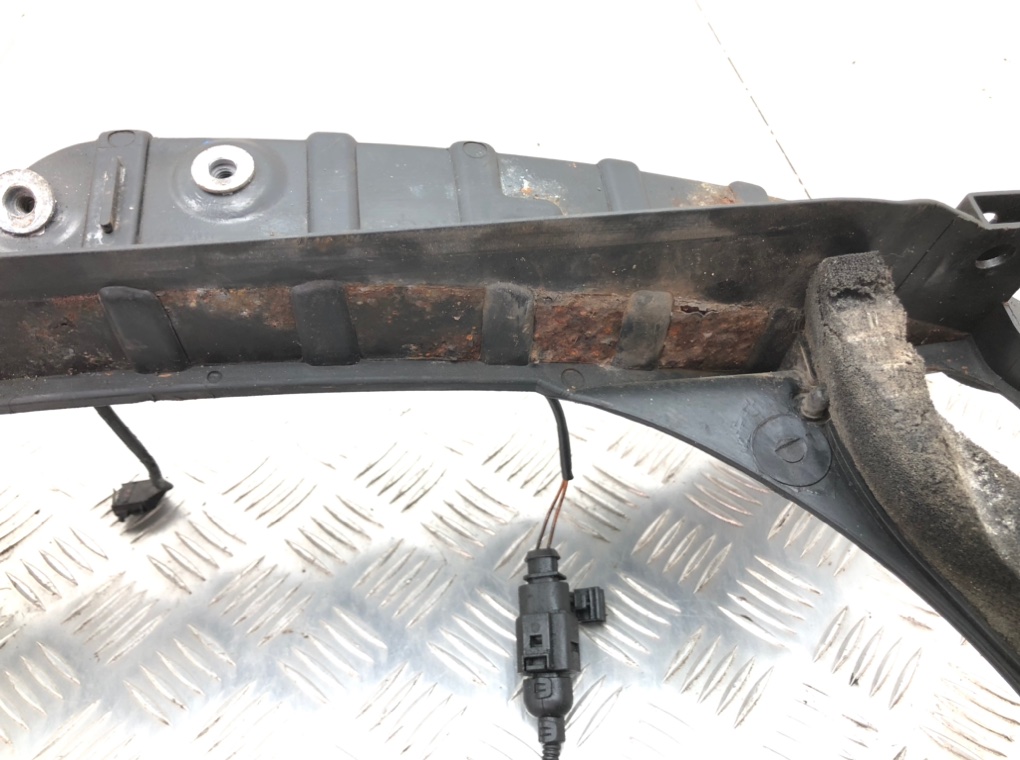 Панель передняя (телевизор) бу для Audi A6 C6 2.0 TDi, 2008 г. Панель передняя (телевизор) бу для Audi A6 C6 2.0 TDi, 2008 г.