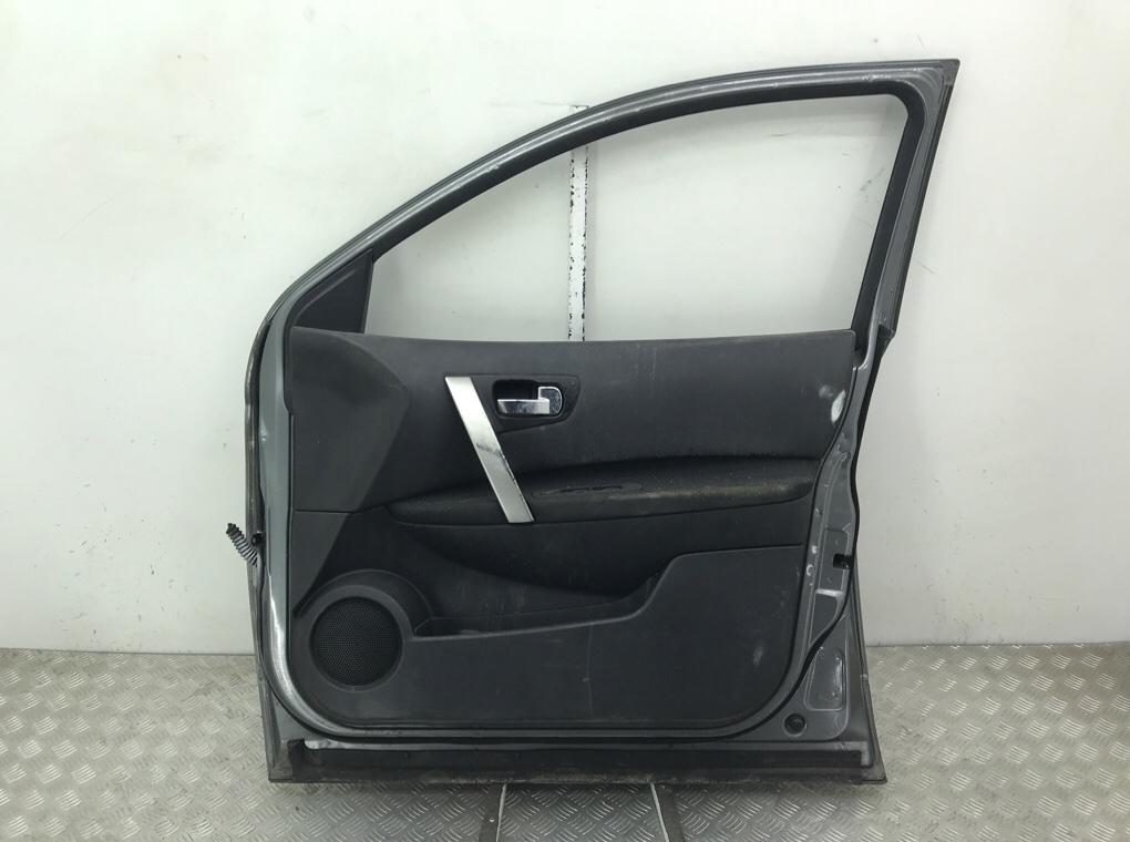 Дверь передняя правая бу для Nissan Qashqai 1.5 DCi, 2011 г. Дверь передняя правая бу для Nissan Qashqai 1.5 DCi, 2011 г.