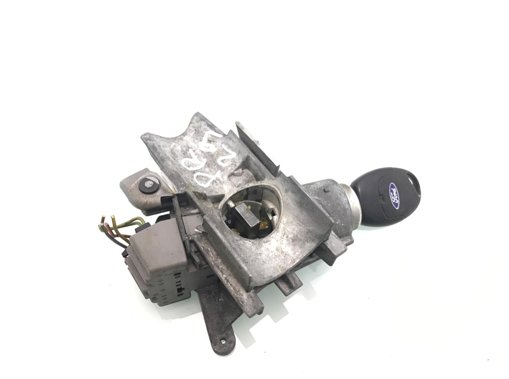 Замок зажигания бу для Ford Fiesta 5 1.4 i, 2002 г. Замок зажигания бу для Ford Fiesta 5 1.4 i, 2002 г.