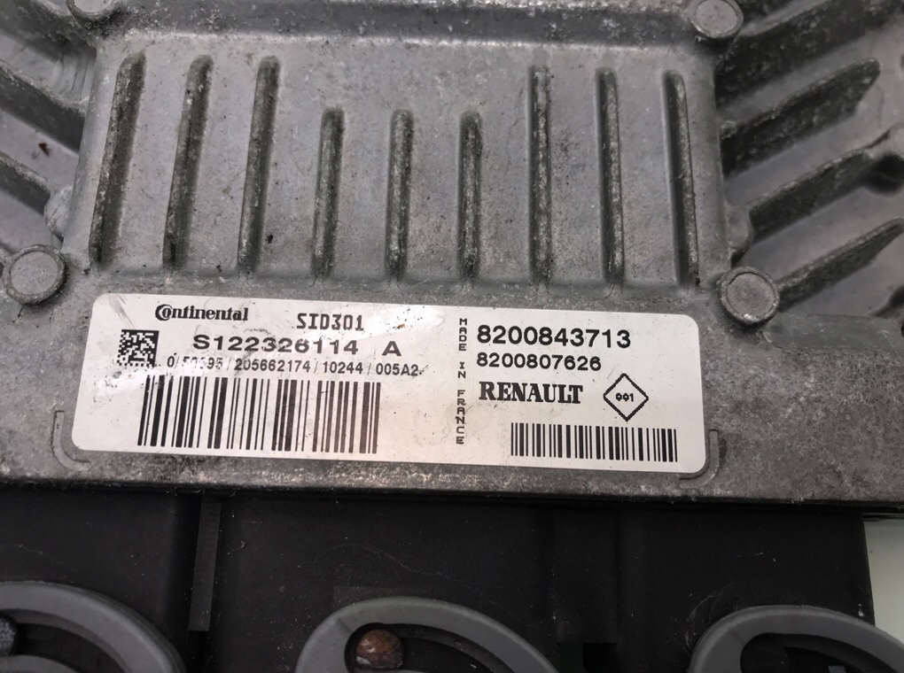 Блок управления двигателем бу для Renault Clio  1.5 DCi,  2010 г.