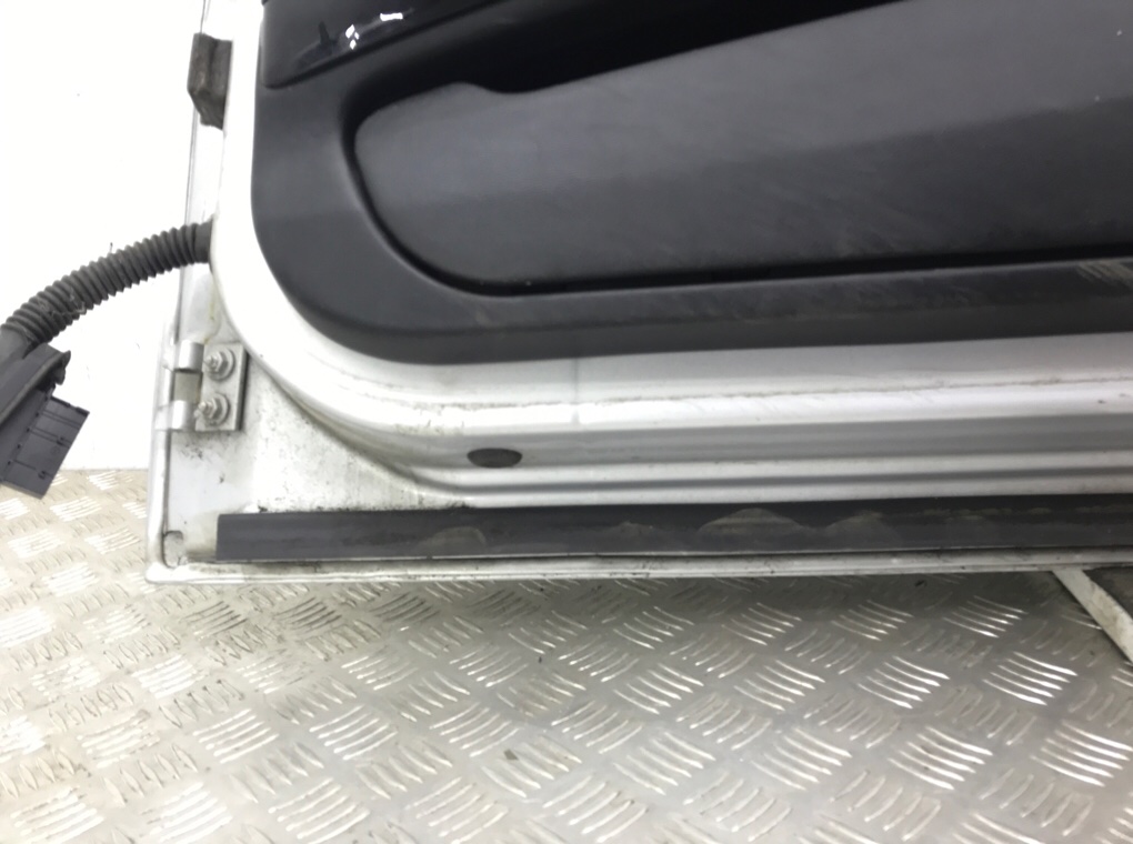 Дверь передняя правая бу для BMW 3 E90/E91/E92/E93 2.0 i,  2007 г.
