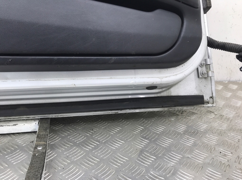 Дверь передняя левая бу для BMW 3 E90/E91/E92/E93 2.0 i,  2007 г.