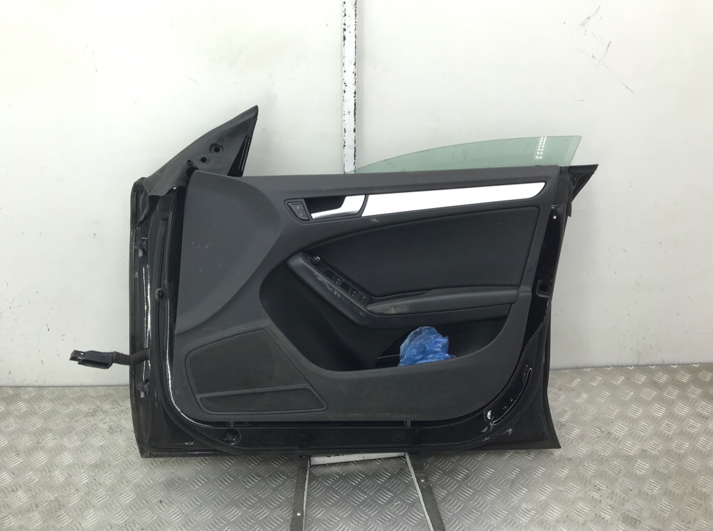 Дверь передняя правая бу для Audi A5  2.0 TDi,  2011 г.