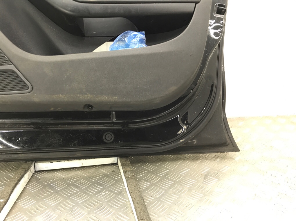 Дверь передняя правая бу для Audi A5  2.0 TDi,  2011 г.