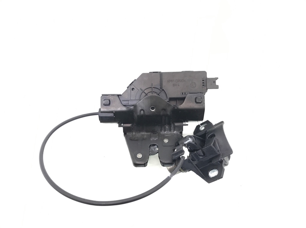Замок багажника бу для BMW 3 E90/E91/E92/E93 2.0 TD,  2005 г.