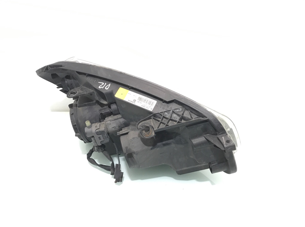 Фара левая бу для Nissan Qashqai  1.5 DCi,  2011 г.