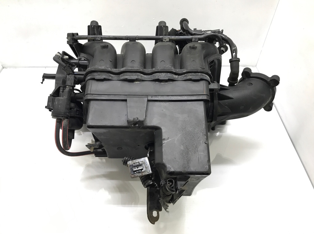 Коллектор впускной бу для Opel Astra J 1.6 i,  2012 г.