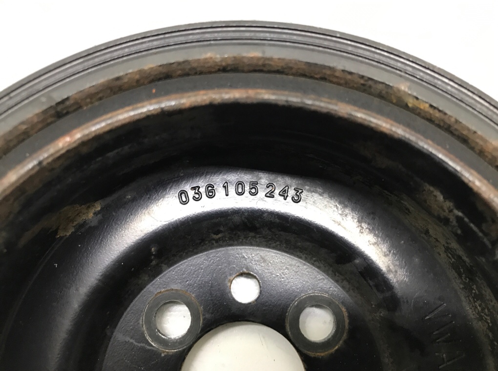Шкив коленвала бу для Volkswagen Passat B6 2.0 TDi,  2009 г.