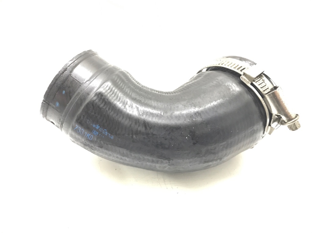 Патрубок интеркулера бу для Volkswagen Passat B6 2.0 TDi,  2009 г.