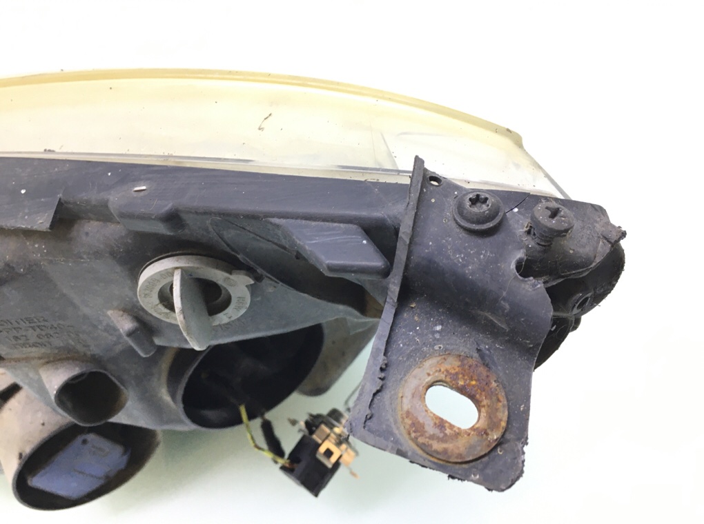 Фара правая бу для Citroen C4 Picasso  1.8 i,  2008 г.