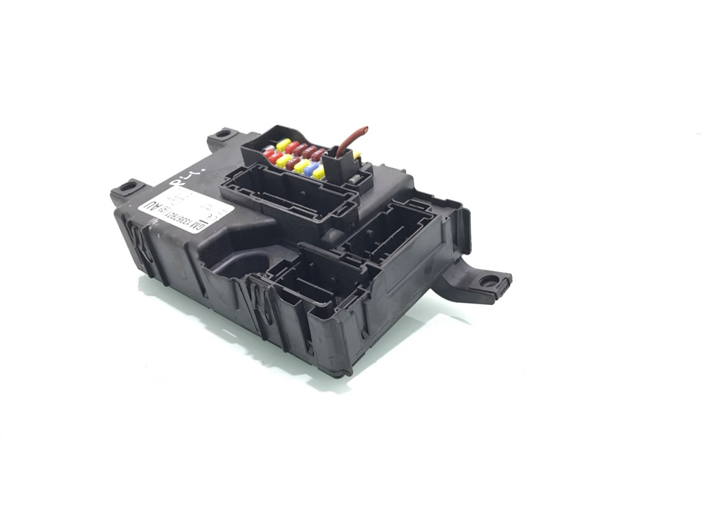 Блок предохранителей бу для Opel Corsa D 1.3 CDTi, 2011 г. Блок предохранителей бу для Opel Corsa D 1.3 CDTi, 2011 г.