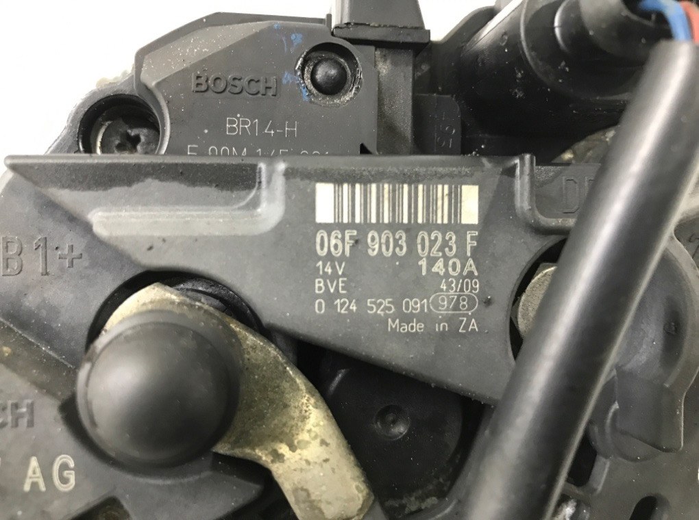 Генератор бу для Volkswagen Polo 5 1.6 TDi,  2009 г.