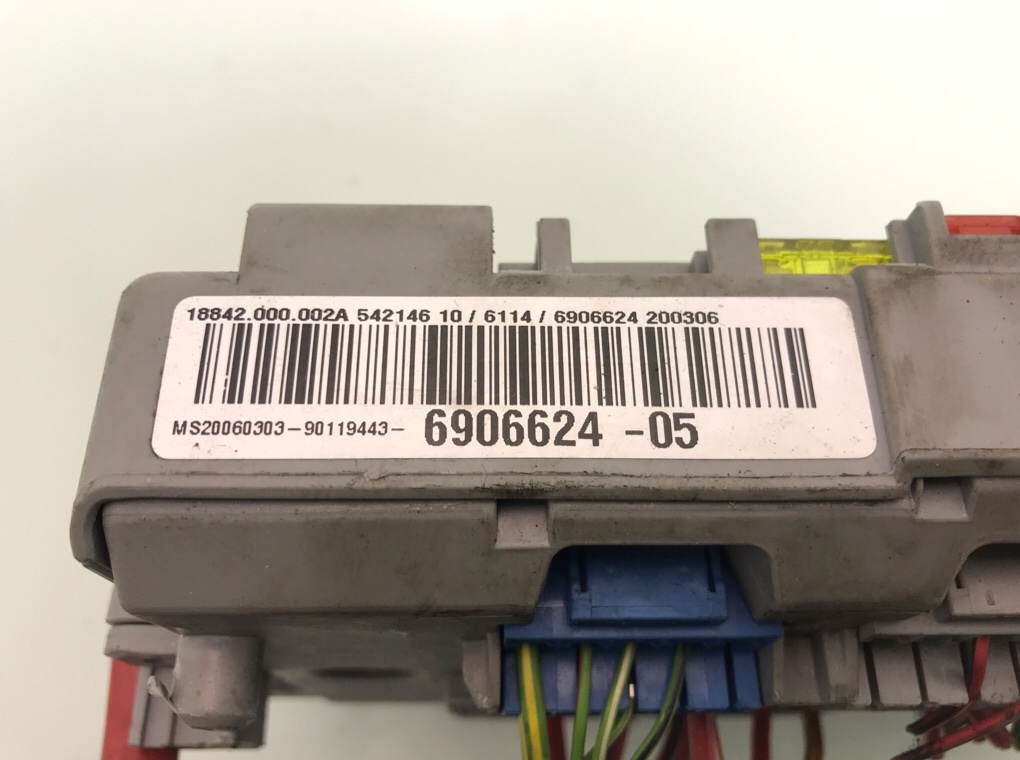 Блок предохранителей бу для BMW 3 E90/E91/E92/E93 2.0 i,  2006 г.