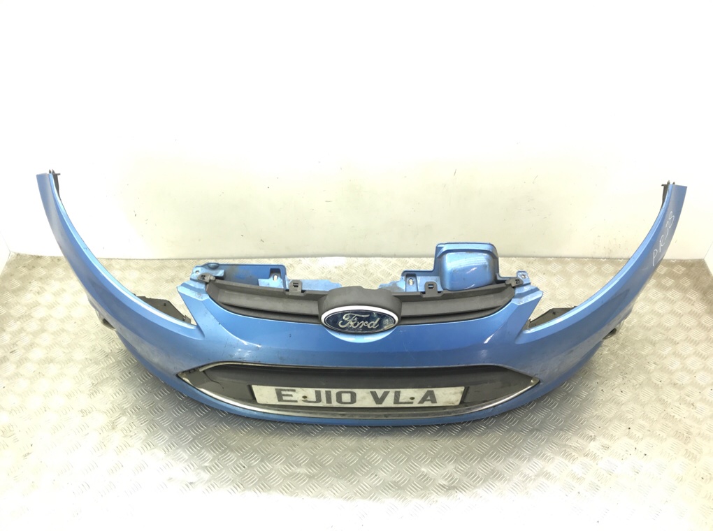 Бампер передний бу для Ford Fiesta 6 1.3 i,  2010 г.