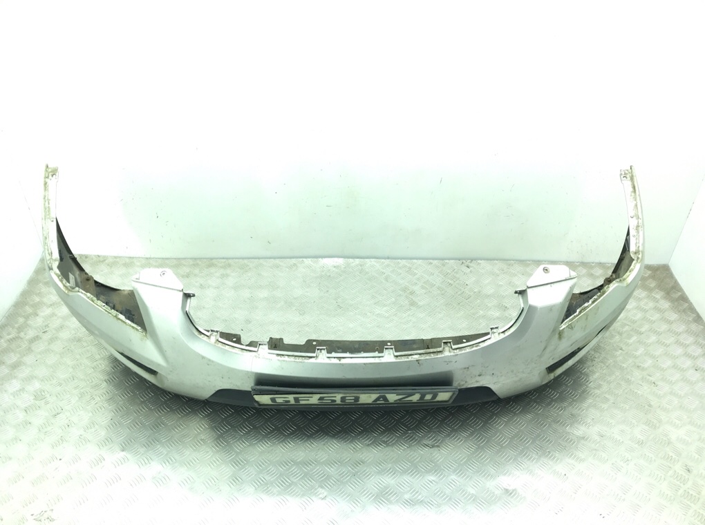 Бампер передний бу для Kia Sportage 2.0 CRDi, 2008 г. Бампер передний бу для Kia Sportage 2.0 CRDi, 2008 г.