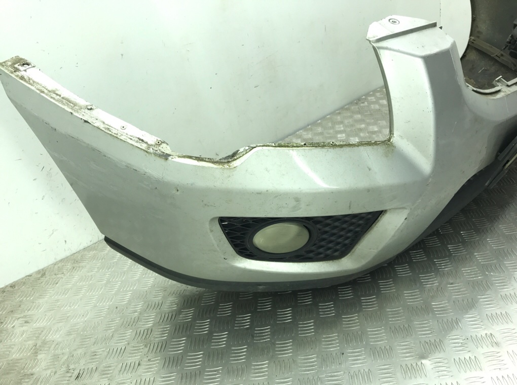 Бампер передний бу для Kia Sportage 2.0 CRDi, 2008 г. Бампер передний бу для Kia Sportage 2.0 CRDi, 2008 г.