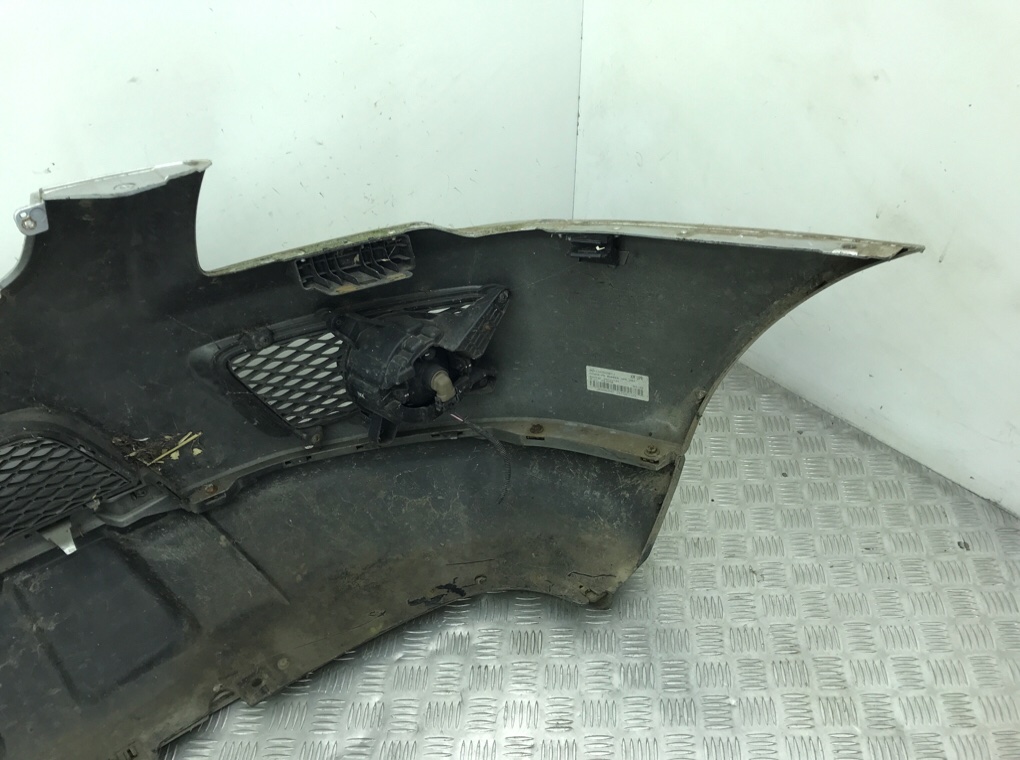 Бампер передний бу для Kia Sportage 2.0 CRDi, 2008 г. Бампер передний бу для Kia Sportage 2.0 CRDi, 2008 г.