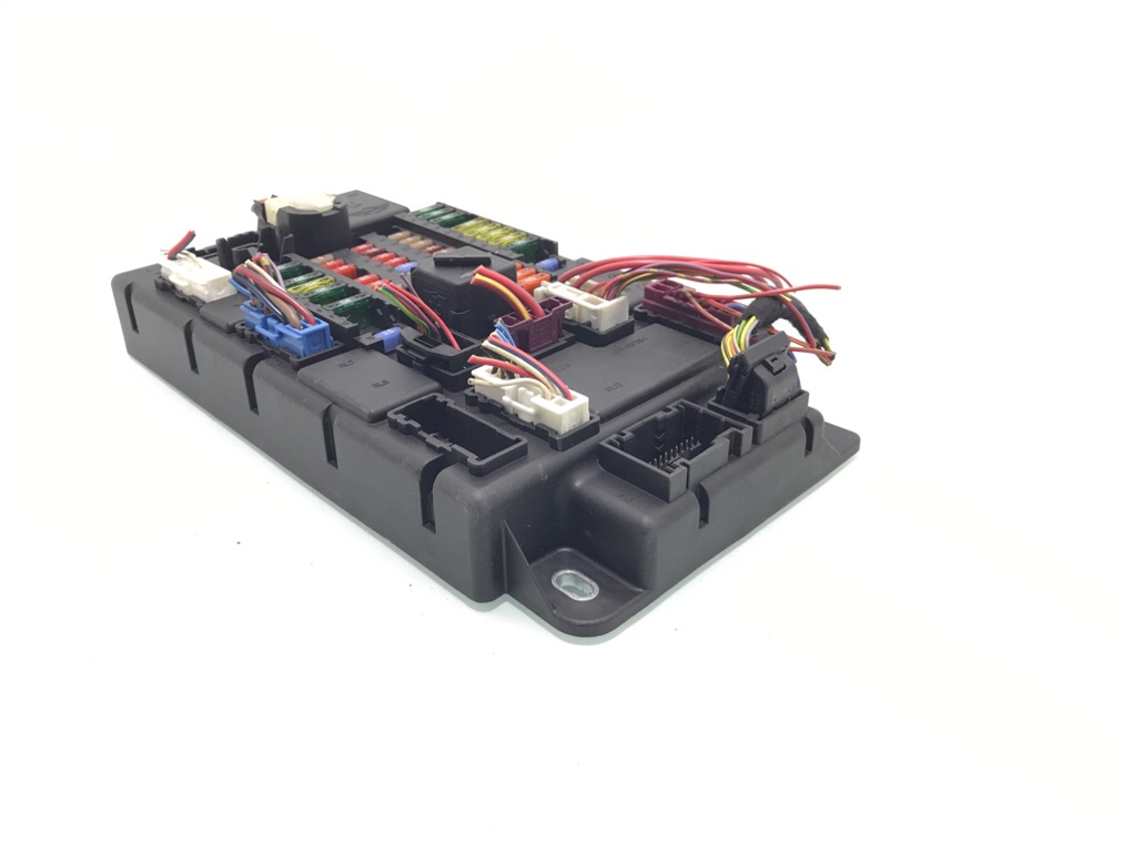 Блок предохранителей бу для Mini Cooper R56 1.4 i, 2009 г. Блок предохранителей бу для Mini Cooper R56 1.4 i, 2009 г.