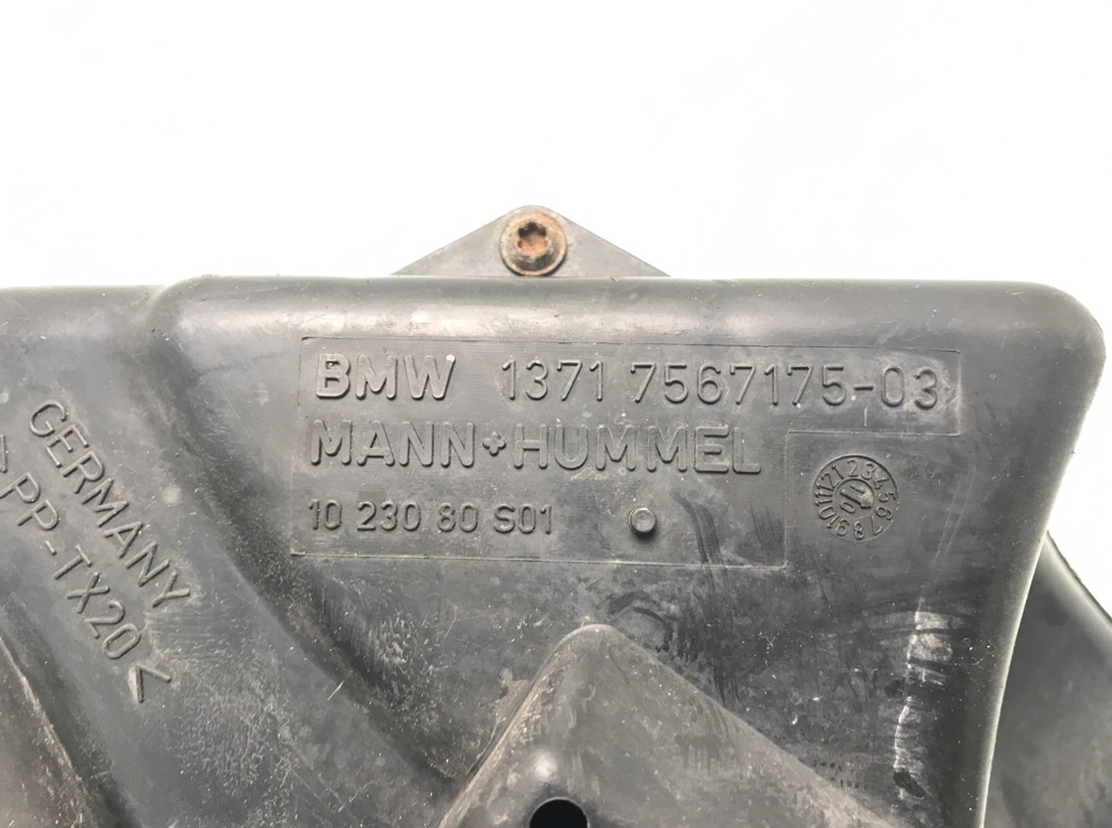 Корпус воздушного фильтра бу для BMW 3 E90/E91/E92/E93 2.0 i,  2010 г.