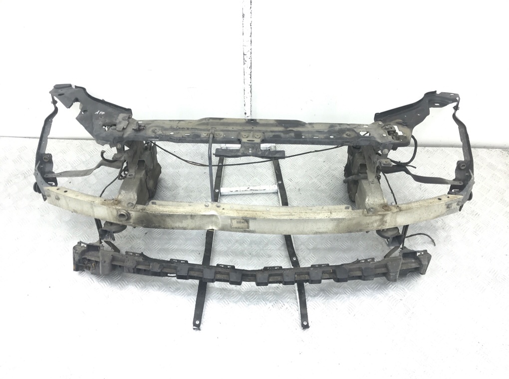 Панель передняя (телевизор) бу для Mercedes C W204 3.0 CDI,  2009 г.