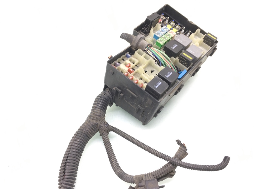 Блок предохранителей бу для Ford Focus 2 1.6 i, 2005 г. Блок предохранителей бу для Ford Focus 2 1.6 i, 2005 г.