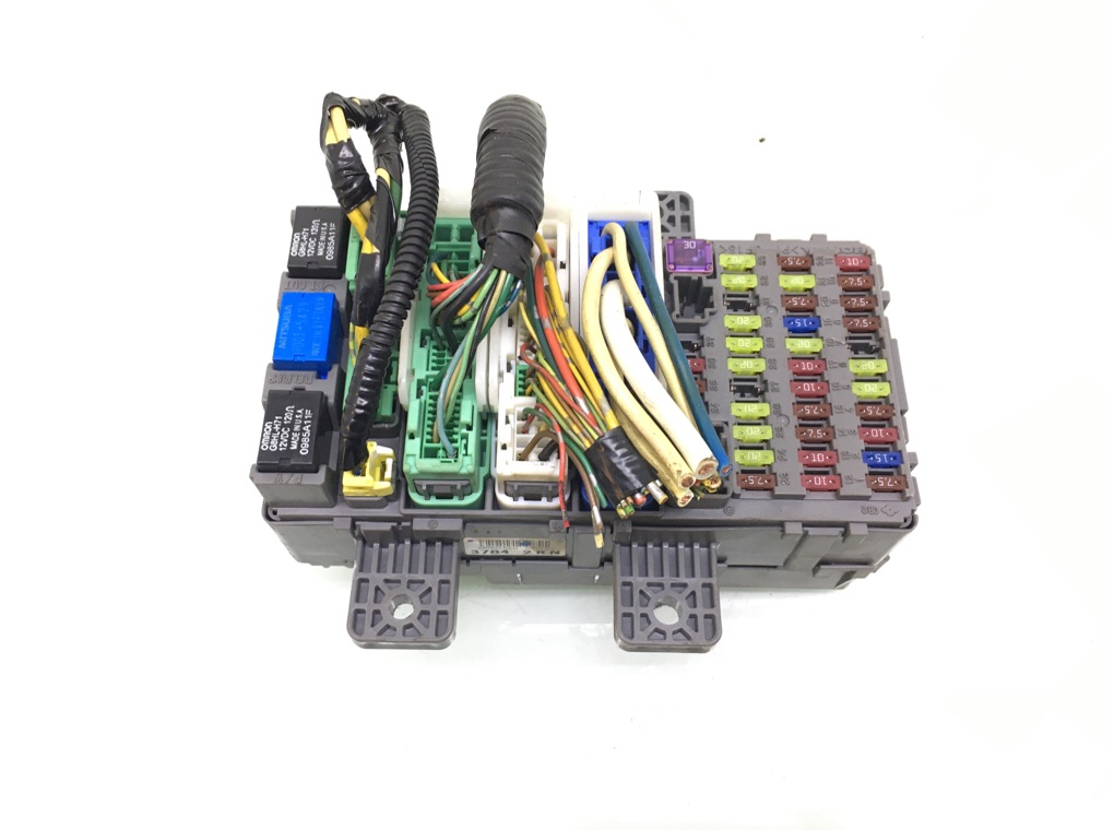 Блок предохранителей бу для Honda Civic 8 1.8 i, 2006 г.