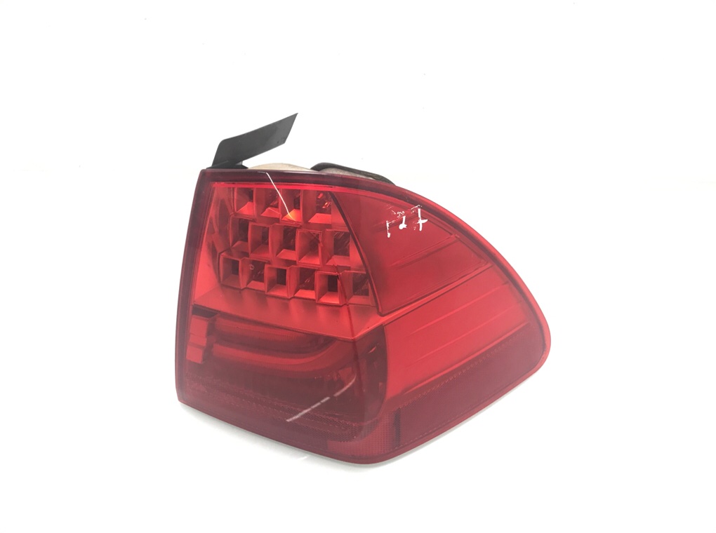 Фонарь задний правый бу для BMW 3 E90/E91/E92/E93 2.0 i, 2009 г.
