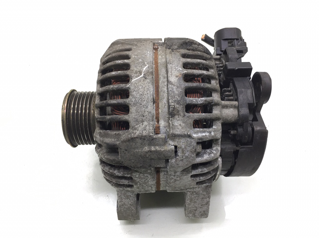 Генератор бу для Peugeot 3008  0124525035,  2011