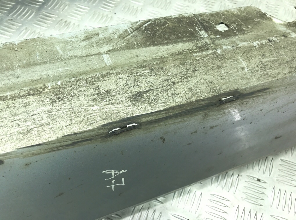 Накладка на порог бу для BMW 3 E90/E91/E92/E93 2.0 i, 2007 г. Накладка на порог бу для BMW 3 E90/E91/E92/E93 2.0 i, 2007 г.