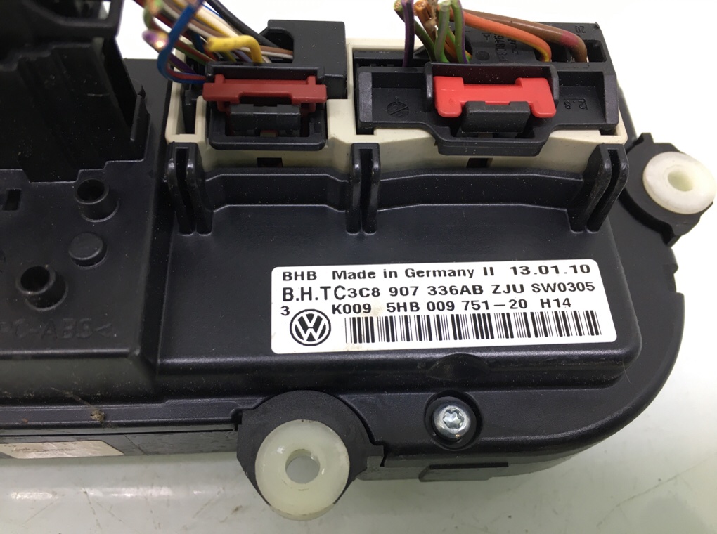 Блок управления печки/климат-контроля бу для Volkswagen Golf 6 1.4 TSI, 2010 г. Блок управления печки/климат-контроля бу для Volkswagen Golf 6 1.4 TSI, 2010 г.