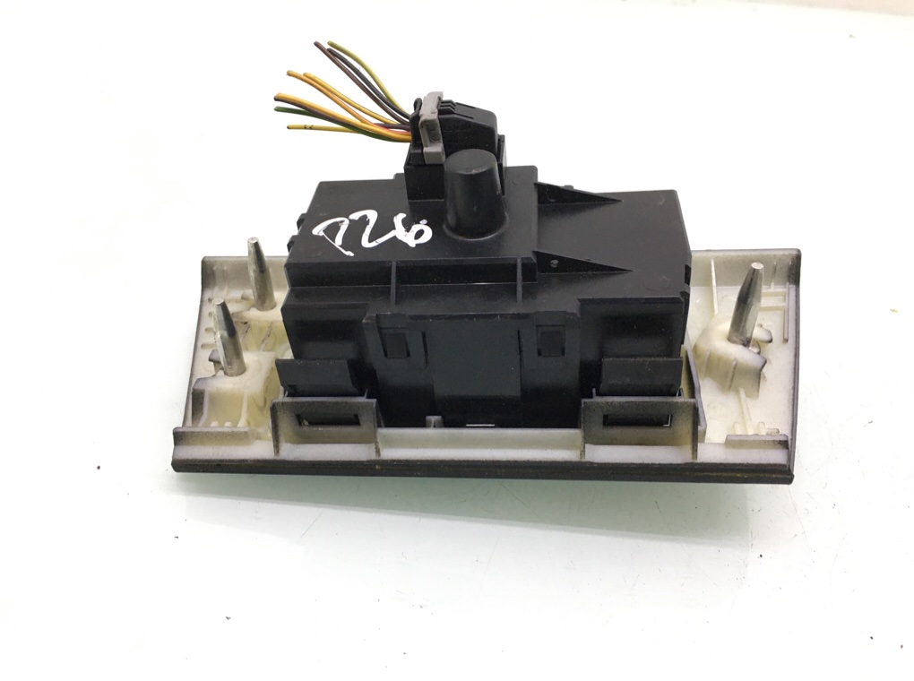 Переключатель света бу для BMW 3 E90/E91/E92/E93 2.0 i,  2010 г.