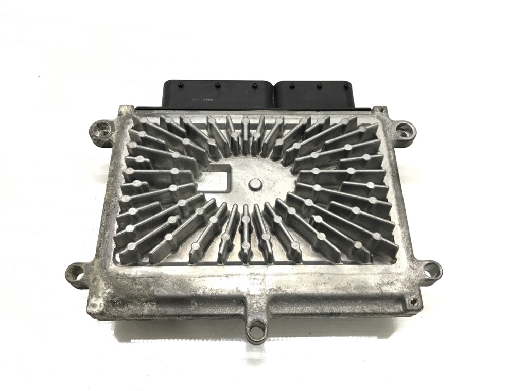 Блок управления двигателем бу для Volvo C70  2.4 i,  2006 г.