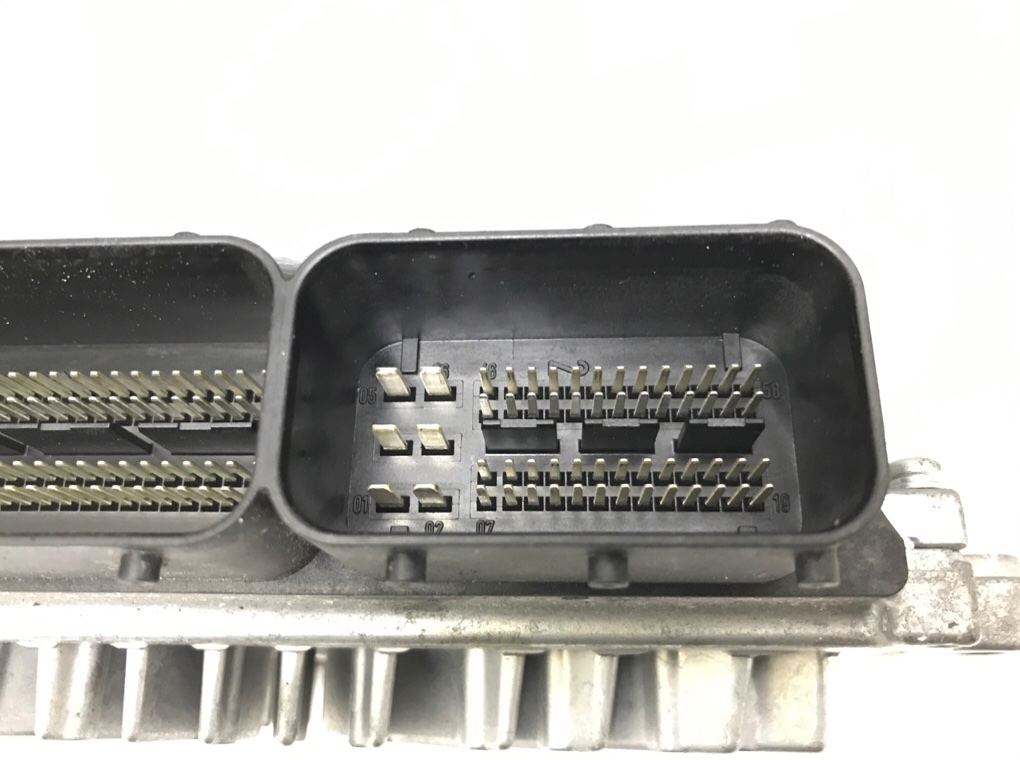 Блок управления двигателем бу для Volvo C70  2.4 i,  2006 г.