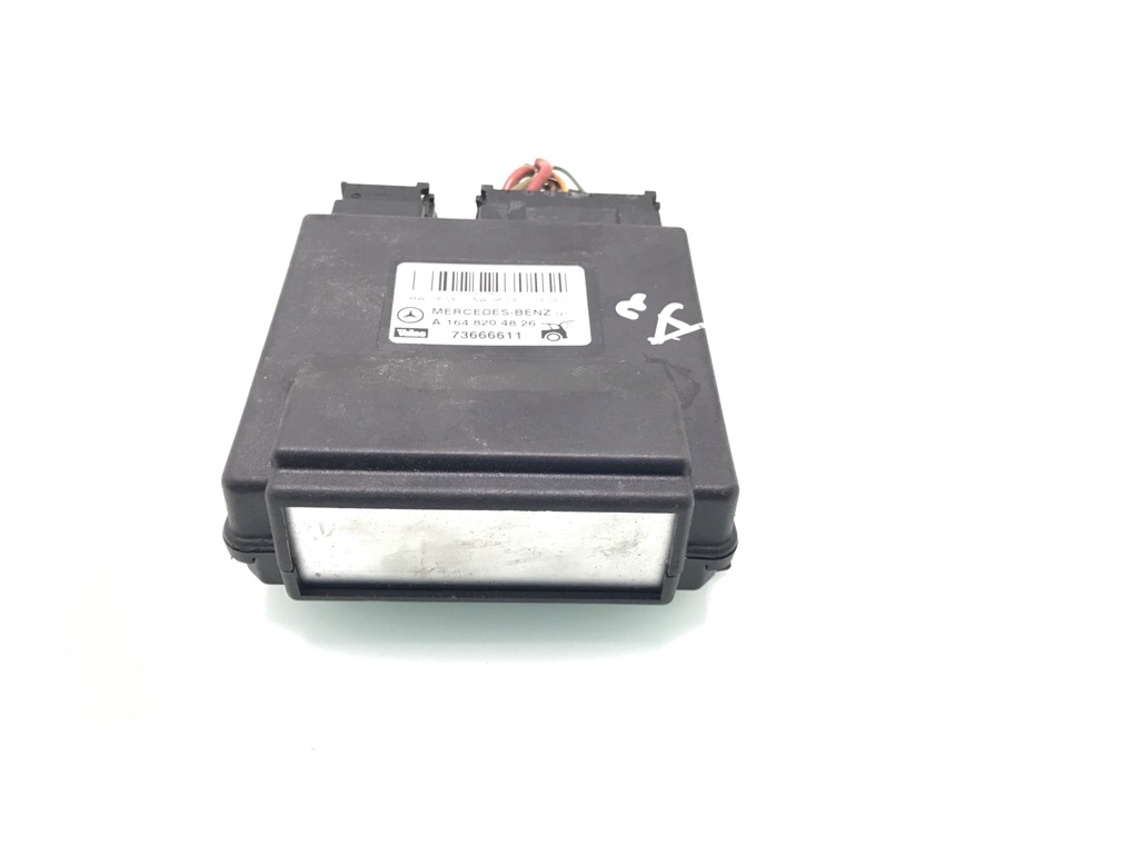 Блок управления крышкой багажника бу для Mercedes ML W164 3.0 CDi, 2005 г. Блок управления крышкой багажника бу для Mercedes ML W164 3.0 CDi, 2005 г.