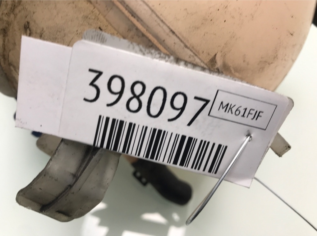 Бачок расширительный бу для Volkswagen Passat B7 1.6 TDi,  2011 г.