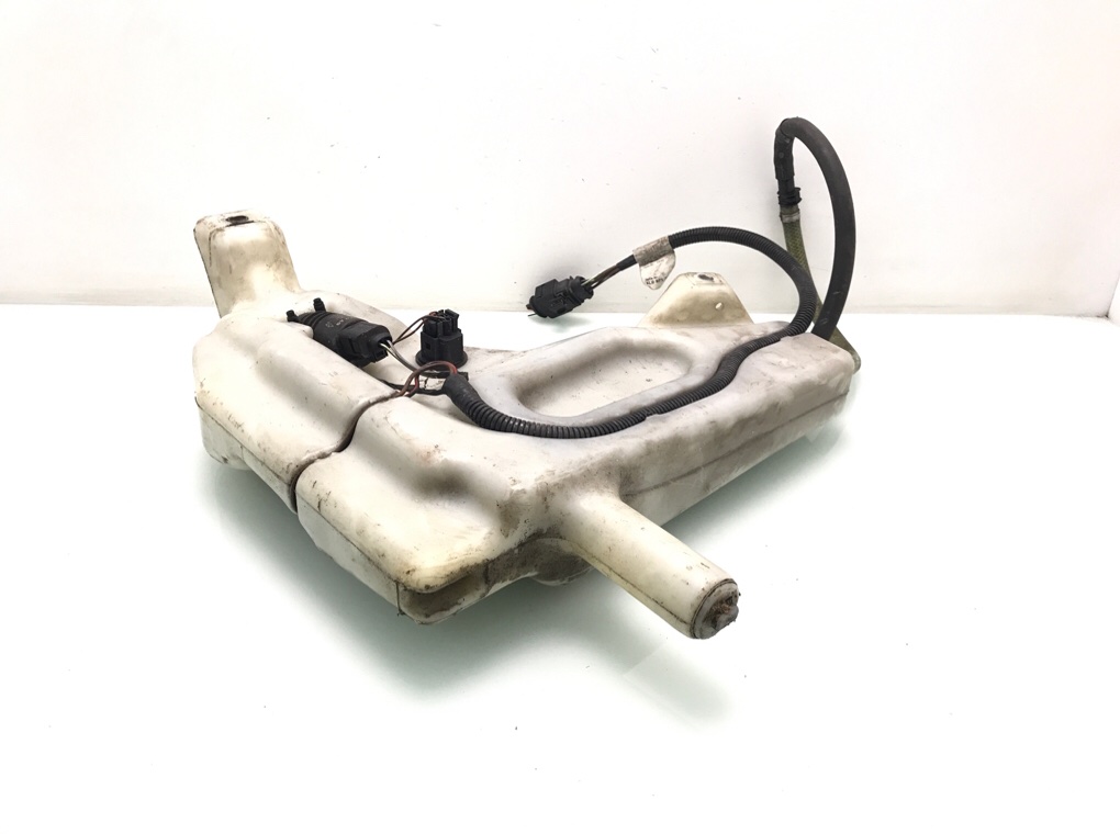 Бачок омывателя бу для Audi Q7 3.0 TDi, 2006 г. Бачок омывателя бу для Audi Q7 3.0 TDi, 2006 г.