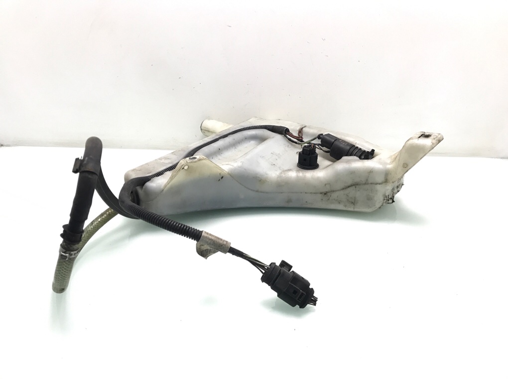 Бачок омывателя бу для Audi Q7 3.0 TDi, 2006 г. Бачок омывателя бу для Audi Q7 3.0 TDi, 2006 г.