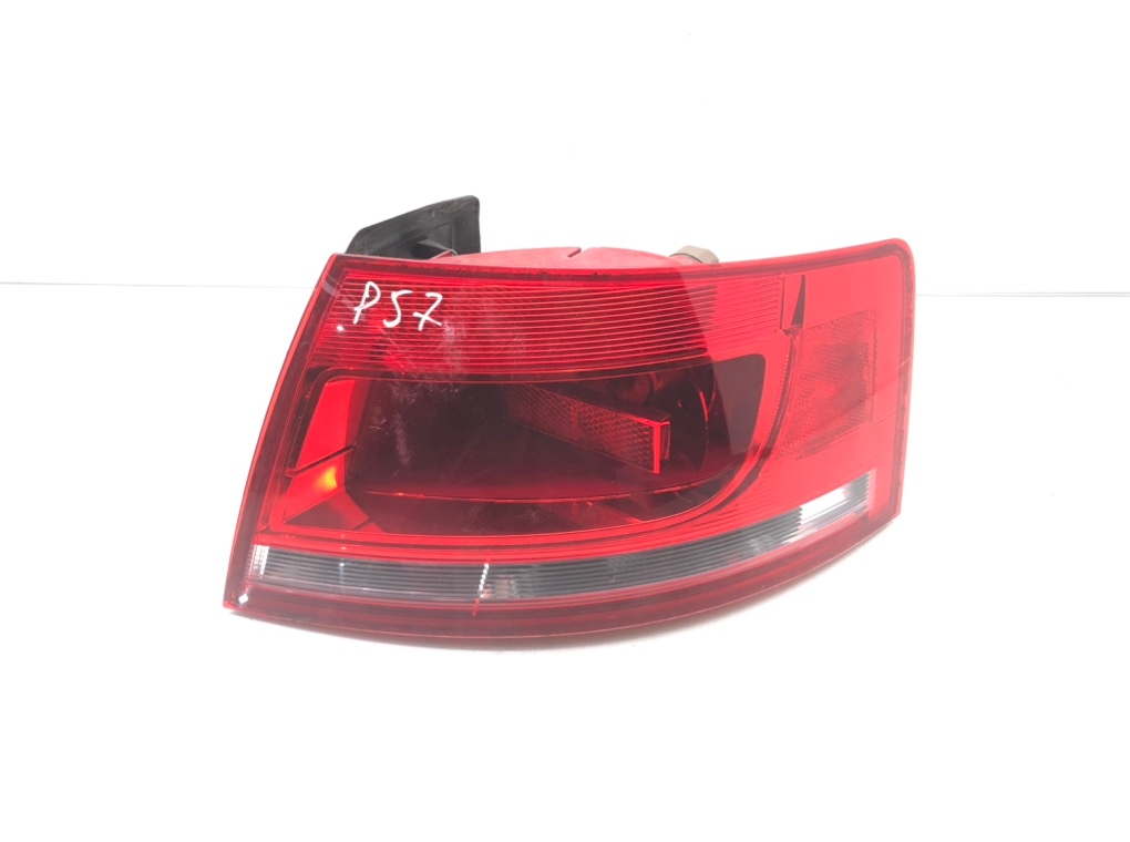 Фонарь задний правый бу для Audi A4 B7 1.8 Ti, 2006 г.