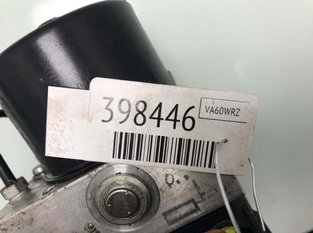 Блок ABS бу для BMW 3 E90/E91/E92/E93 2.0 i,  2010 г.