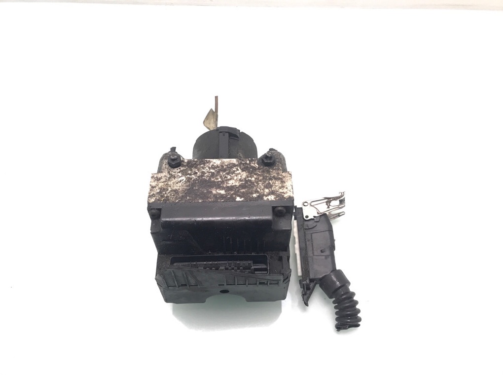 Блок ABS бу для Audi A4 B5 1.8 i, 1996 г.