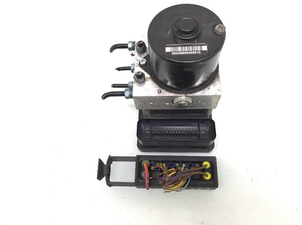 Блок ABS бу для BMW 3 E90/E91/E92/E93 2.0 TD, 2011 г.